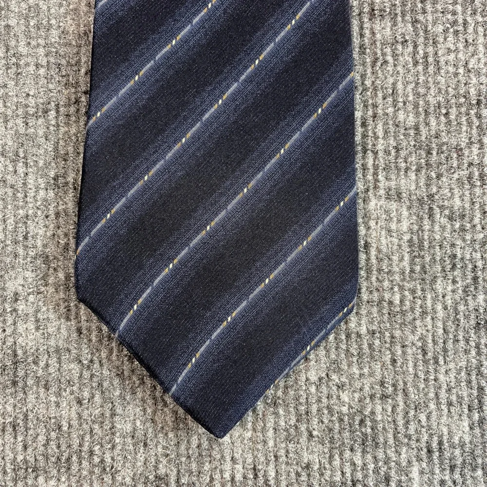 Bill Blass Mens Navy Blue Black Striped Silk Necktie Classic Formal Tie